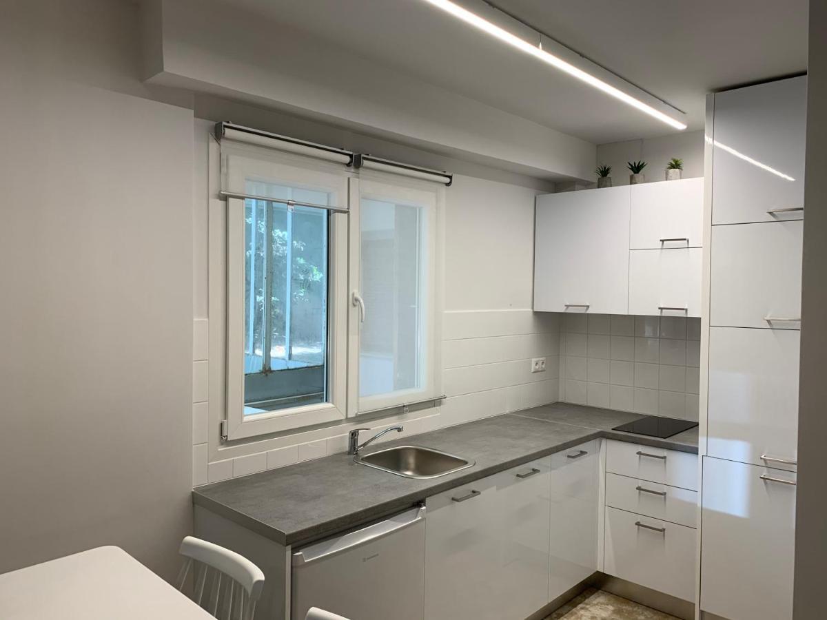 Renovated Apartment In Kifissia Center Near Metro G25 Атина Екстериор снимка